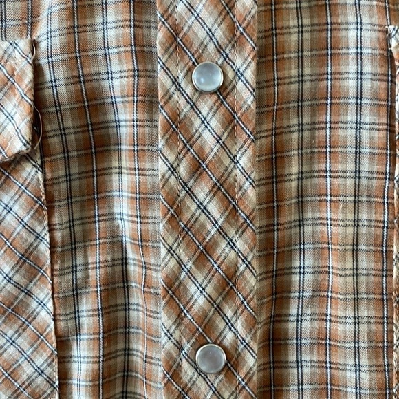 Saturdays in California Plaid Button Down Long Sleeve Shirt - Picture 4 of 7